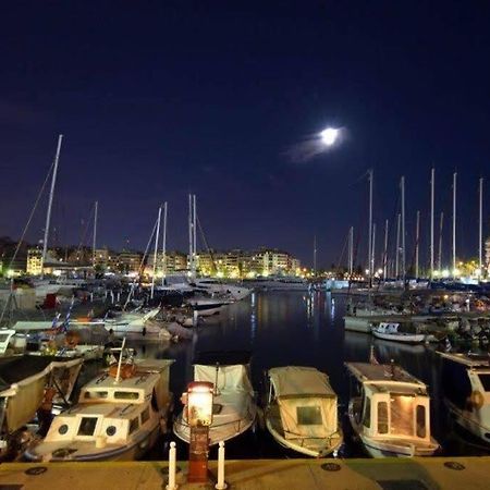 Lovely,Central, Spacious 2-Bedrooms Apartment Pireus Exteriör bild