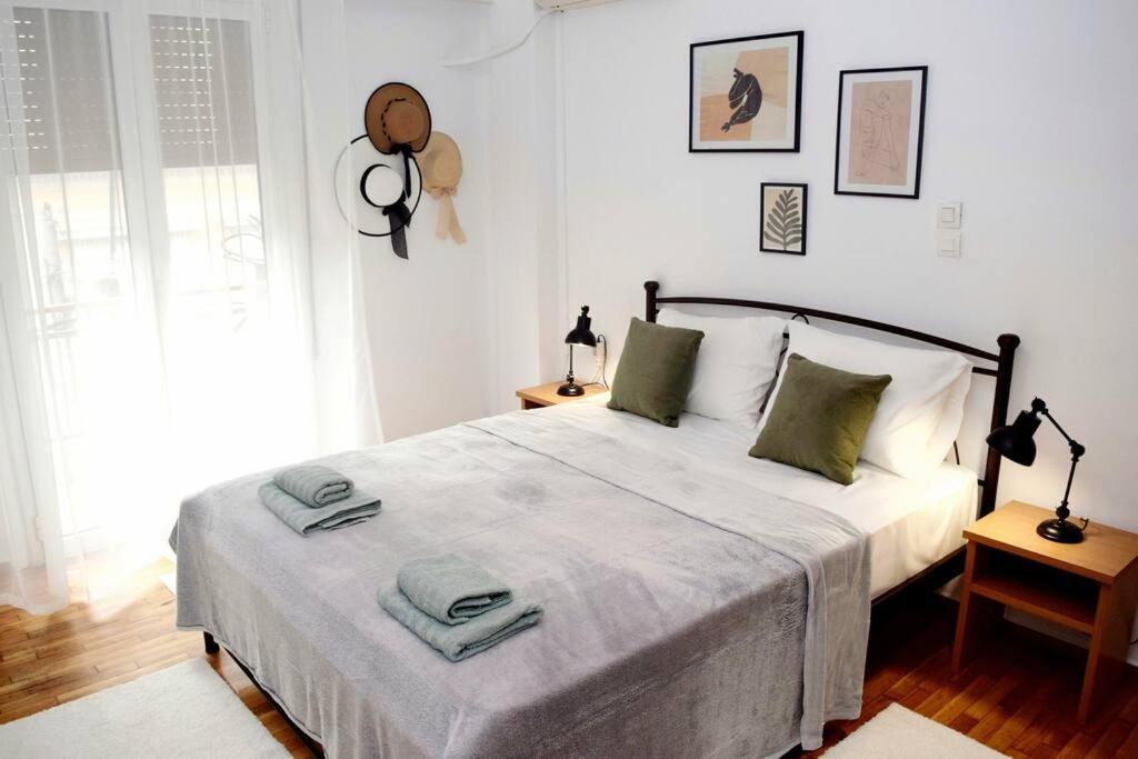 Lovely,Central, Spacious 2-Bedrooms Apartment Pireus Exteriör bild